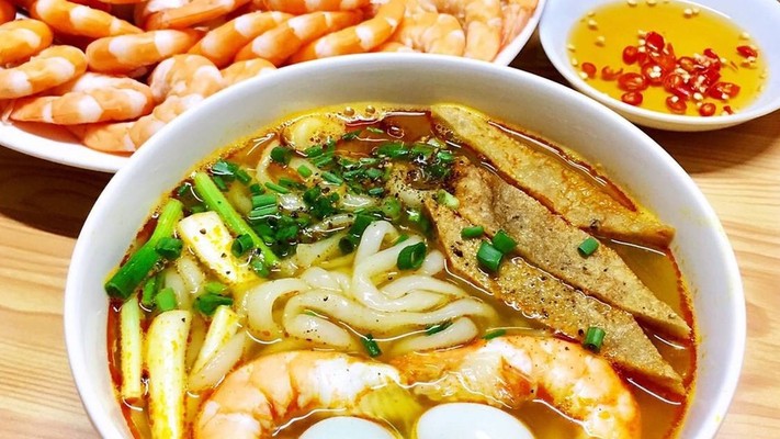 Quán Liên - Bánh Canh & Bún Măng Gà - 94 Nguyễn Phước Tần