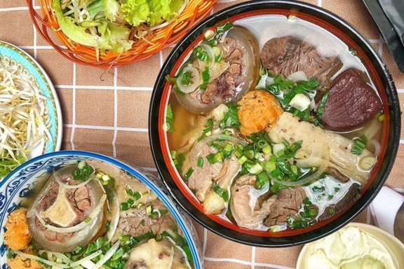 Bún Bò Huế Đông Ba - Phạm Ngọc Thạch