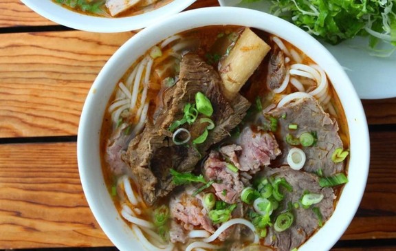 Bún Bò Huế - Kim Long Quán