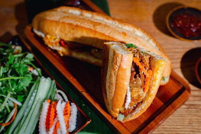 Sala - Bánh Mì & Coffee - Điện Biên Phủ