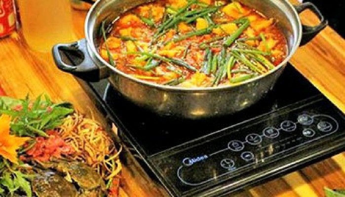 Lẩu Đức Trọc - Phan Chu Trinh