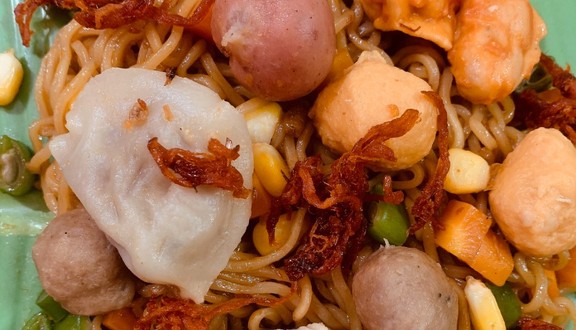 Gấu Lợn - Mỳ Indomie - Khu Đô Thị Pháp Vân