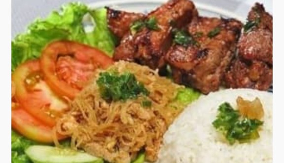 CƠM TẤM & BÚN THỊT NƯỚNG TỚ NẤU