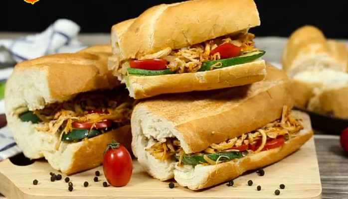 Dì Chín - Bánh Mì & Xôi Mặn - Lê Văn Khương