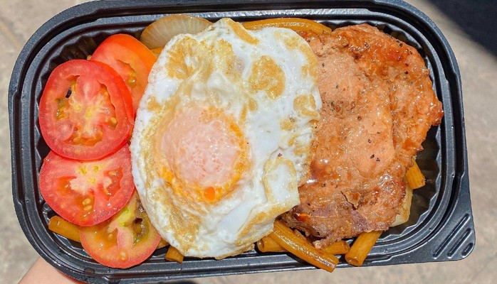 Bếp Hong Kong - Mì Xào Hong Kong - Đội Cung