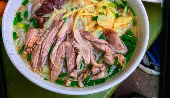 Hồng Ngọc - Phở Bò, Miến Trộn Ngan & Gà