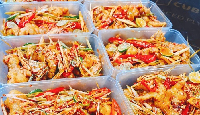 Bếp Mẹ Bơ - Chân Gà Rút Xương Ngâm Xả Tắc - Hoàng Hoa Thám