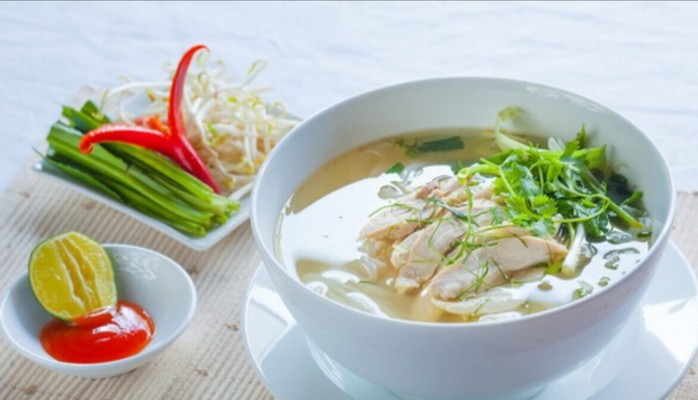 Quán Thuấn - Phở & Gà - Yên Phúc