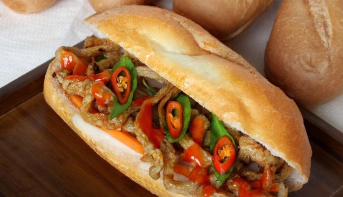 Cô Hương - Bánh Mì Chả Cá & Nước Giải Khát