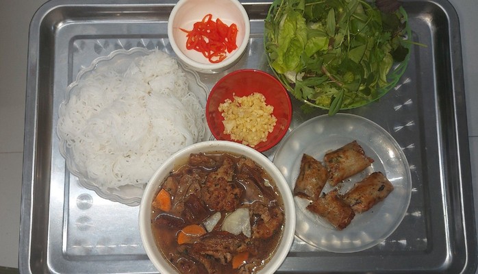 Bùi Năm Quán - Bún Chả Nem - 195 Đội Cấn