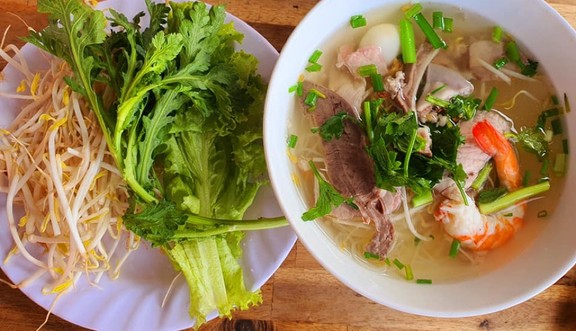 Cô Sáu - Hủ Tiếu - Đường Số 9