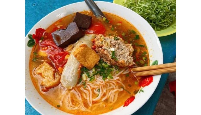 Cô Thu - Bún Riêu - Lê Văn Sỹ