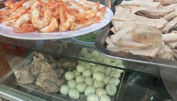 Dì Dung - Hủ Tiếu & Bún Bò - Nguyễn Bỉnh Khiêm