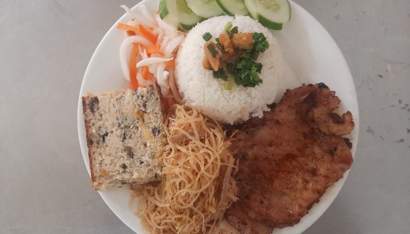 Cơm Tấm Ngô Quyền - 218H Trần Hưng Đạo