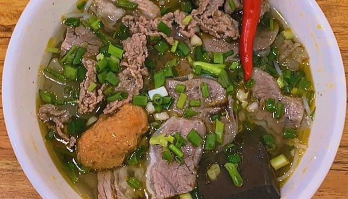 Bún Bò Huế Mụ Rơi - Bún Bò - Tôn Đản