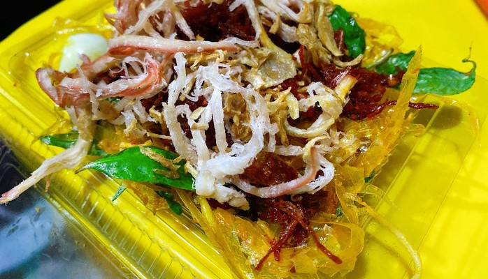 Bánh Tráng Cô Hương - Bánh Tráng Trộn & Nem Chua Nướng - Khâm Thiên