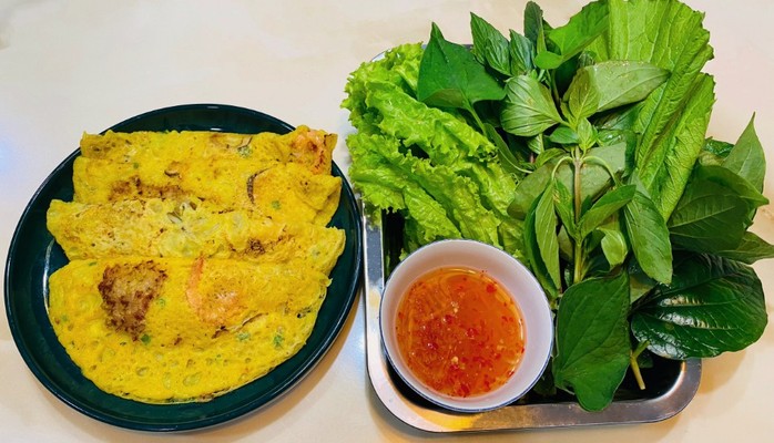 Phặn Phặn - Bánh Xèo Bình Định & Bánh Cuốn Nóng - Lê Văn Qưới