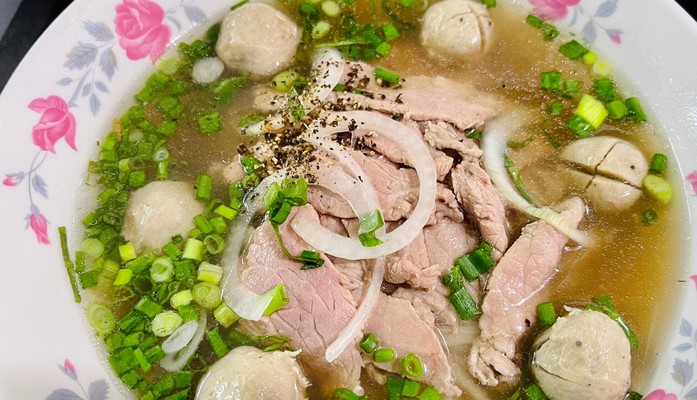 Phở Tuấn - Phở - 287/75 Nguyễn Đình Chiểu