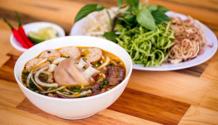 Cô Song - Bún Bò Huế - Phan Khoang