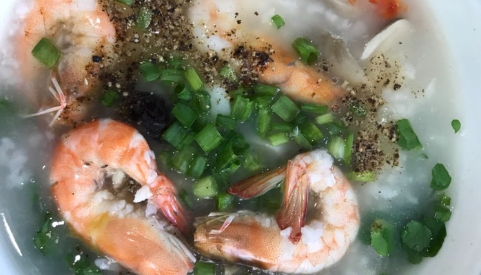 Bếp Nhà - Cháo, Nui Xào & Mì Cay - Cách Mạng Tháng 8