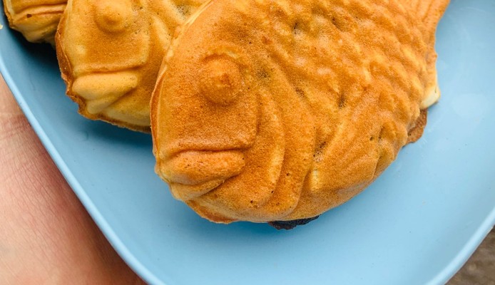 Bánh Cá Bảy Màu - Tôn Thất Tùng