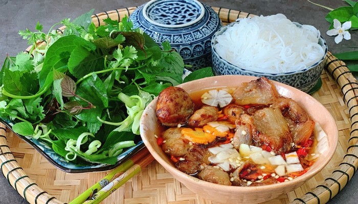 Cô Duyên - Bún Chả & Bún Đậu - Đức Diễn