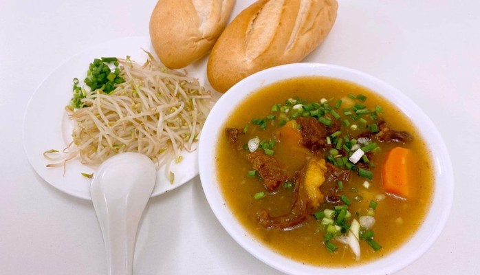 Bánh Mì Bò Kho 247 Cầu Giấy - Bò Kho - Trần Quốc Hoàn