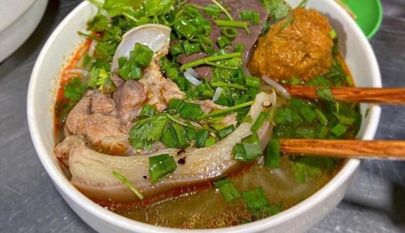 Bún Bò Huế O Châu - Ăn Tối - Lê Trọng Tấn