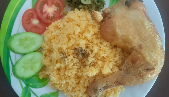 Tường Vy Cơm Gà Xối Mỡ - Nguyễn Thị Kiêu