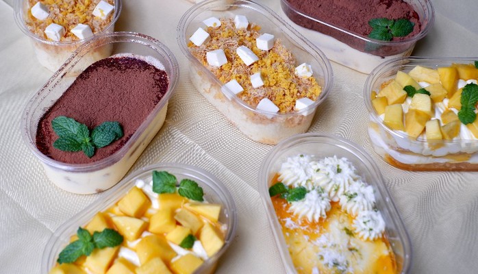 Love At First Bite - Bánh Ngọt, Bông Lan Trứng Muối & Tiramisu - Phan Huy Ích