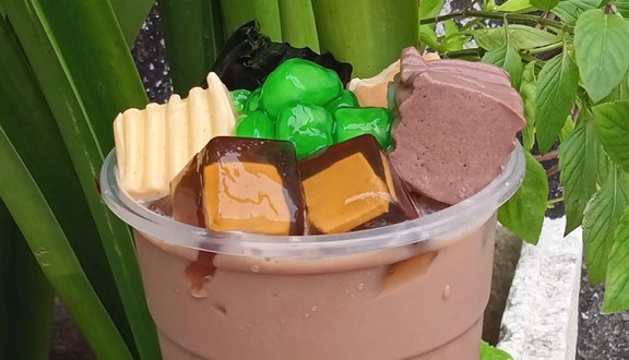 High Tea - Trà Sữa - Phùng Tá Chu