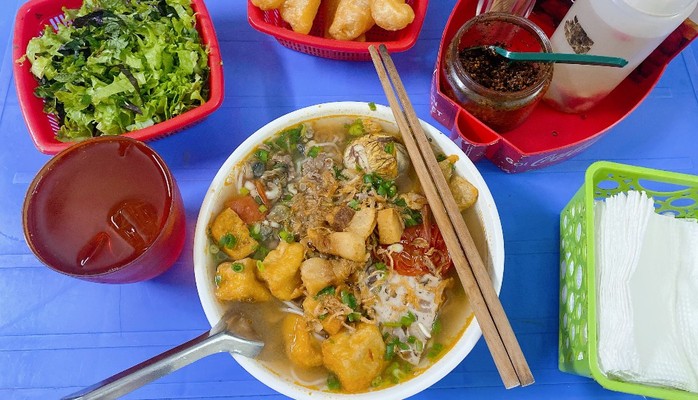 Bún Riêu Chị Nga - Quán Ăn - Bạch Mai
