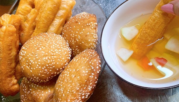 Quẩy Nóng Bà Liên Phố Cổ - Hàng Giấy