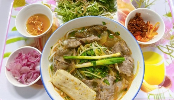 Bún Bò Huế O Lệ - Hồng Bàng