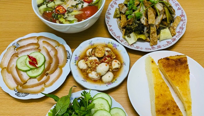 Bếp Cô Thuỷ - Cơm Trưa, Thực Phẩm Chế Biến & Ăn Vặt - Phạm Ngũ Lão