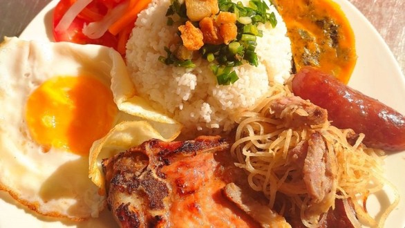 Dung - Cơm Tấm - Trung Mỹ Tân Xuân