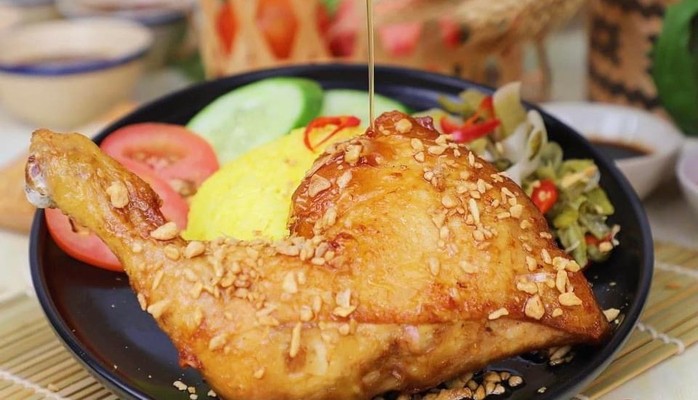 Cơm Gà Xối Mỡ, Nước Ép Bếp Cô Thoa - Lê Đức Thọ