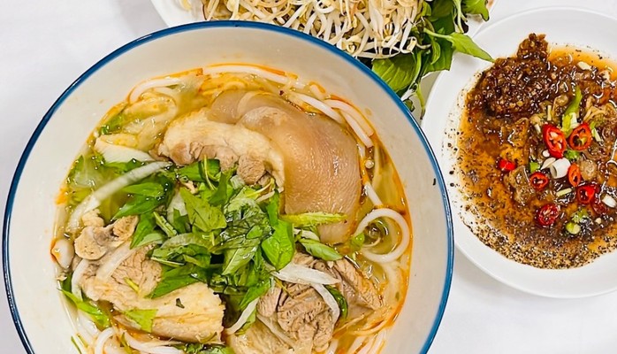 Bún Giò 38 - Đường Số 49