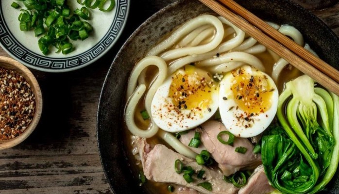Bếp Nhà Nutii - Chân Gà Sốt Thái & Sả Tắc - Đường Số 4