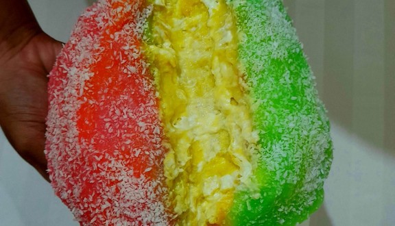 Bánh Sầu Riêng Ngọc Tuyền - Ăn Vặt - Lê Văn Quới