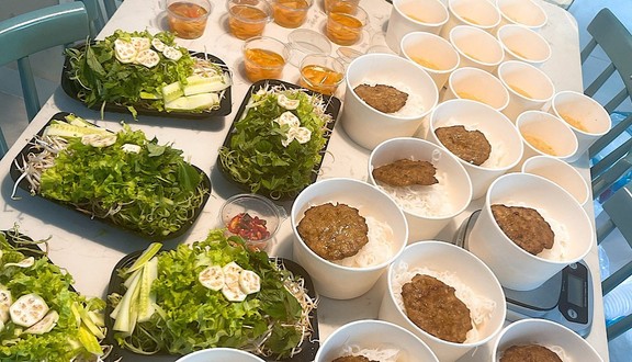 Cô Bụt - Bún Chả & Bún Chẻo Thịt Nướng - Nguyễn Xiển