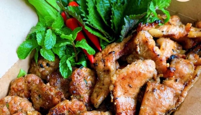 Bún Chả Hà Nội Xưa - Bún Chả Que Tre - Cầu Cốc