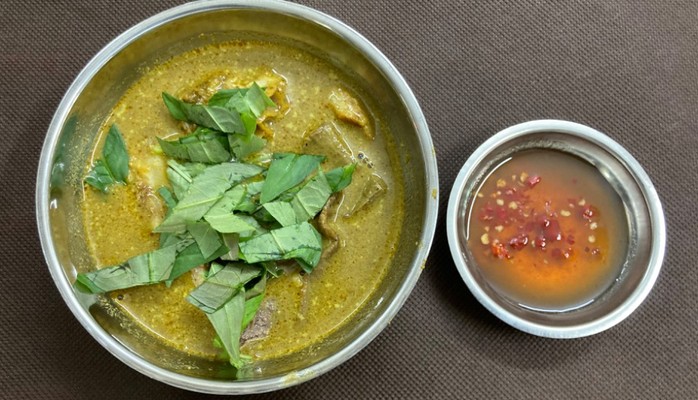 Phá Lấu Bò & Bún Chả Giò - Chị Em Quán - Chu Văn An