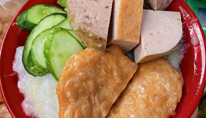 Tính Hoà - Giò Chả & Bánh Giò - 2 Hàng Than