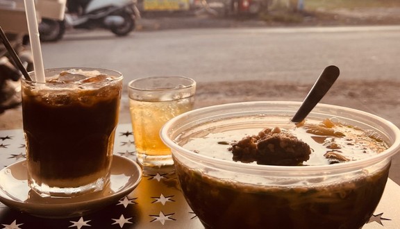 Cơm Gà Thanh Hằng - Cơm Gà, Cà Phê & Nước Ép