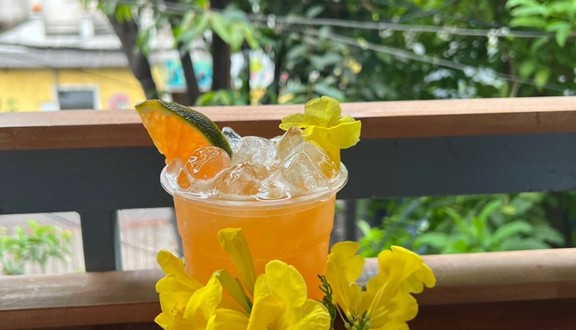 Small Coffee - Trà & Cafe - Hoàng Văn Thụ