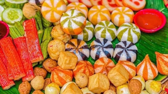 Sâm Dứa Sữa Và Cá Viên Chiên - Lê Lợi