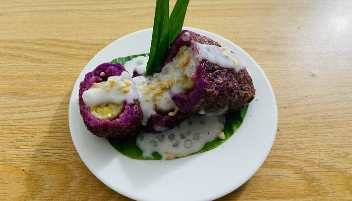 Cô Lâm - Chuối Nếp Nướng - Đường Số 8