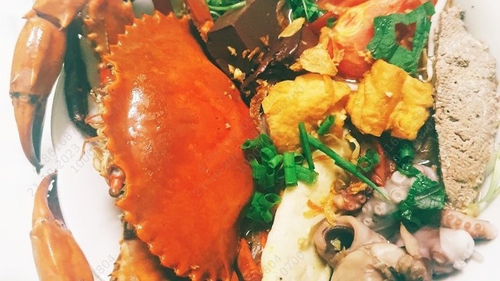 Quán Bún Riêu Cua & Bạch Tuột Anh Tượng - Âu Dương Lân