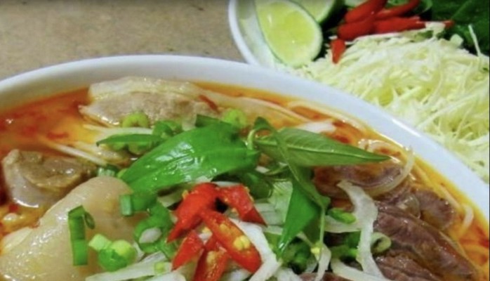 Bún Bò 370 - Nguyễn Cửu Đàm